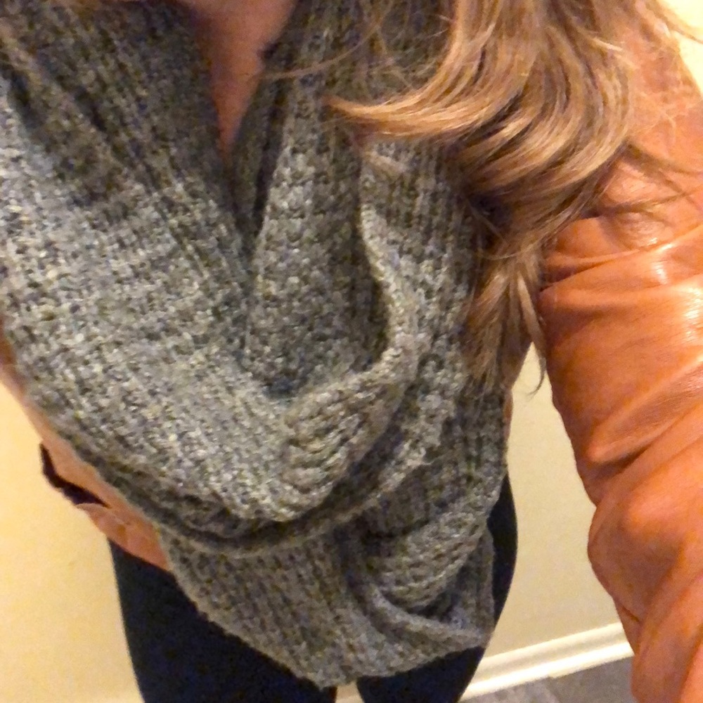 Handmade Infinitely Scarf - Picture 3 of 3
